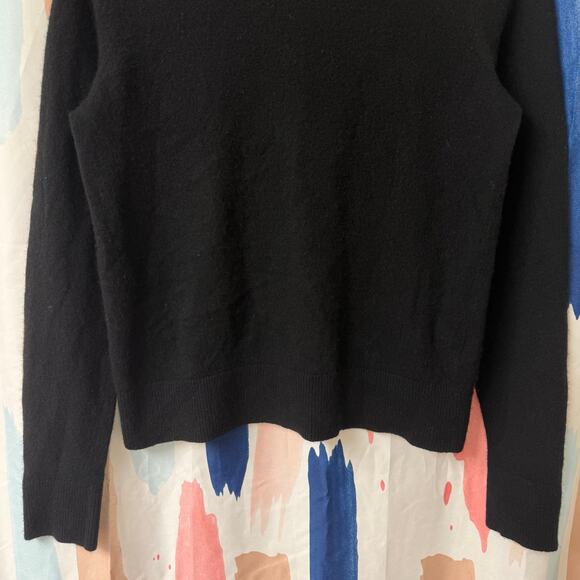 NWOT Vince Classic Crewneck Cashmere Sweater In Black Size Small - Picture 7 of 13